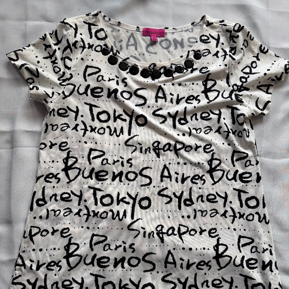 Max & Rina "Cities" Top Black and White Size Medium